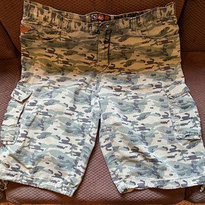 Akademics Cargo Shorts - SUPER-cool!